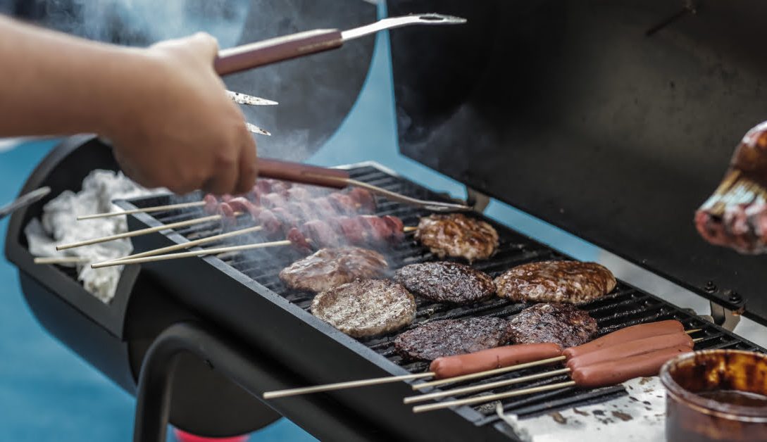 How to Use a Smoker Box on an Electric Grill