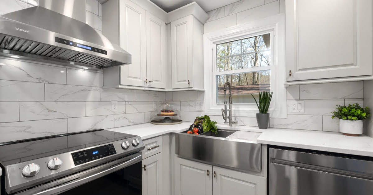 What Is The Difference Between Ducted and Ductless Range Hoods? - Kitchnest